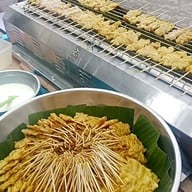 เมนูของร้าน เจี๊ยบหมูสะเต๊ะ ตรอกข้าวต้ม สาขาต้นตำรับ สาขาต้นตำรับตรอกข้าวต้ม , สาขา 2 สะพานดำ