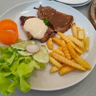 Pizzamania & Steak House