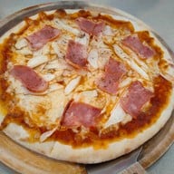 Pizzamania & Steak House