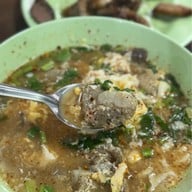 หมูย่างยายทุม แหลมแท่น