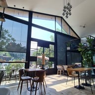 บรรยากาศ Caddict Space