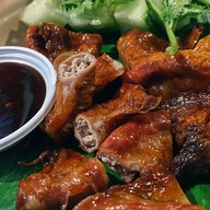 หมูกระทะย่างให้ หมูกระทะลึกลับในซอยน้อย