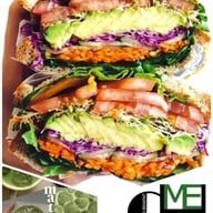 Me-Cha Good Breakfast "แซนวิชไส้แน่น&เครื่องดื่มมัทฉะเพื่อสุขภาพ"