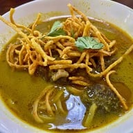 เมนูของร้าน ณัฐอร่อยเลิศ กาดน้ำทองน่าน บ้านท่าลี่