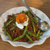 เมนูของร้าน ไก่ย่างเสือใหญ่ วัดพระศรีฯ