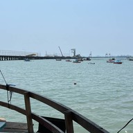 ร้านลับ หมึกช็อต ทะเลสด อ่าวอุดม 17 อ่าวอุดม ซอย 17