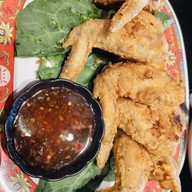 เชิญอิ่ม อ่างทอง