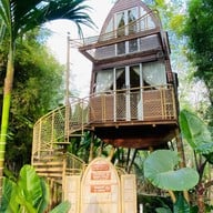 บ้านนอกคอกนา