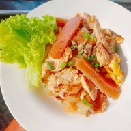 111ก๋วยเตี๋ยวคั่วไก่ หมู่บ้านศรีเพชร ซ.27