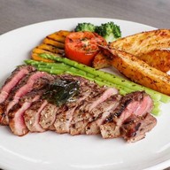 Arlek Steakhouse ท่าอิฐ - ไทรม้า