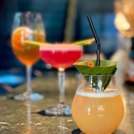 เมนูของร้าน Burapa Eastern Thai Cuisine & Bar By Sri Trat Burapa
