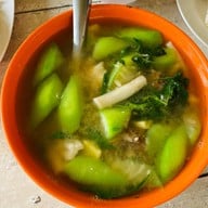 เมนูของร้าน ปลาเผาเขาสลัดได&VeggieHutResort