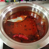 อาจุ้นหมาล่าหม้อไฟ -