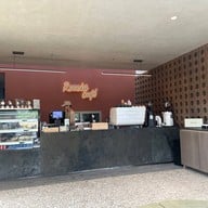 Roccia Cafe ร็อคเซียคาเฟ่