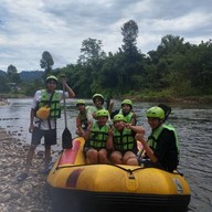 บรรยากาศ ล่องแก่งแม่น้ํานครนายก