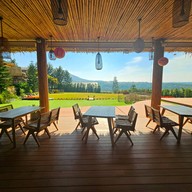 Cirrus Valley Hill Resort