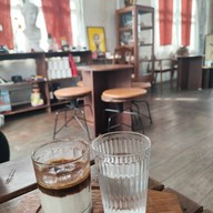 เมนูของร้าน Yann Slow Bar Cafe