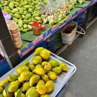 ตลาดบ้านห้วยเดื่อ