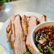 เมนูของร้าน ครัวจิ้มจุ่มแซ่บอีสาน ถนนสิรินทร