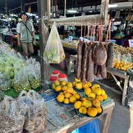 ตลาดบ้านห้วยเดื่อ