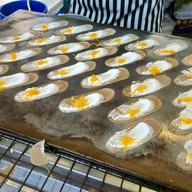 เบื้อง ดวงแก้วพลาซ่า