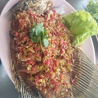 เมนูของร้าน เรือนแพประมง
