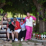ดิวอี้ ฮิลล์ แคมป์ปิ้ง แอนด์ คาเฟ่ (DEWY HILL CAMPING AND CAFE)