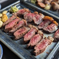 เมนูของร้าน ริมรั้วอีสาน(ซาชิมิทะเลไทยอีสานอิซากายะ)