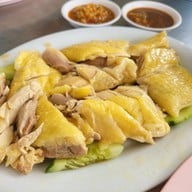 เมนูของร้าน ข้าวมันไก่นายโฮ