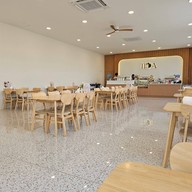 บรรยากาศ ธิดา TIDA cafe&restaurant -