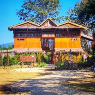 หน้าร้าน น่านใต้ คาเฟ่ แอนด์ อีทเทอรี่