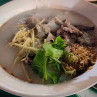 เมนูของร้าน ข้าวต้มปลา ต้มเลือดหมู คูคตสเตชั่น