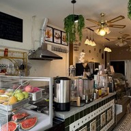 กงล้อ<ราดหน้า/คั่วไก่/สุกี้ สูตร60ปี> Ekkamai,Bangkok