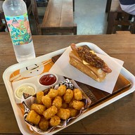 Bun Meat and Cheese The Commons Thonglor