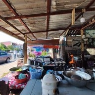 ก๋วยเตี๋ยวเรือซินเฮง(จ่าบัติ)