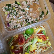 เมนูของร้าน ลาบเป็ดอุบล ม.มหิดล หน้าธนาคารกรุงเทพ