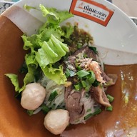 ก๋วยเตี๋ยวสถานีรถไฟ เนินมะกอก