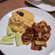 เมนูของร้าน ยักษ์ใหญ่ไข่ข้น กรูเมท์ มาร์เก็ต สถานนีรถไฟใต้ดิน ลาดพร้าว