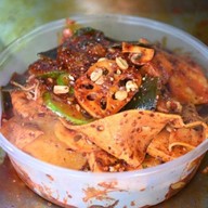 ม๊าอุ๋ย หม่าล่า & หม่าล่าทั่ง & ข้าวหน้าไก่ย่างซอสแดง ตลาดนัดทางรถไฟทางเข้าเยื่องบิ๊กซี