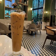 Celapot cafe x gallary