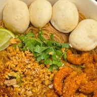 หมี่ไก่ฉีก หมี่คลุกซอสโบราณ สาขา1 by oilzii