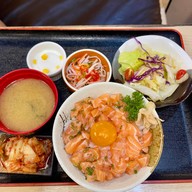 SUSHI DEN Central Westgate