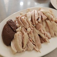 เมนูของร้าน ข้าวมันไก่ เจ๊น้อย ซอยกำนันแม้น