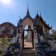 วัดใหญ่จอมปราสาท