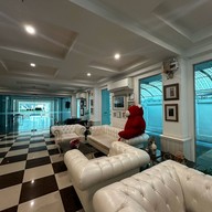Gallery Lake View Hotel