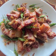 ร้านลาบคนเมือง ป่าไผ่
