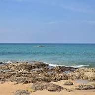 หาดนางทอง