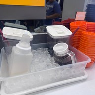 หมูสองชั้น เดอะ พร้อม ดินแดง