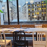 บรรยากาศ Flow Restaurant and Bar พหลโยธิน 9