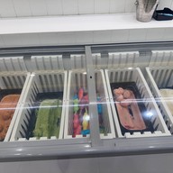 หมูสองชั้น เดอะ พร้อม ดินแดง